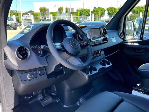 New 2026 Mercedes-Benz Sprinter 2500 image 8