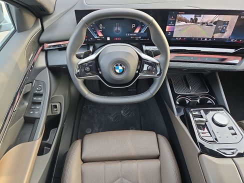 Certified 2025 BMW 540i xDrive image 12