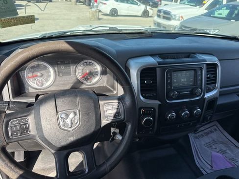 Used 2017 RAM 1500 Classic SLT image 10