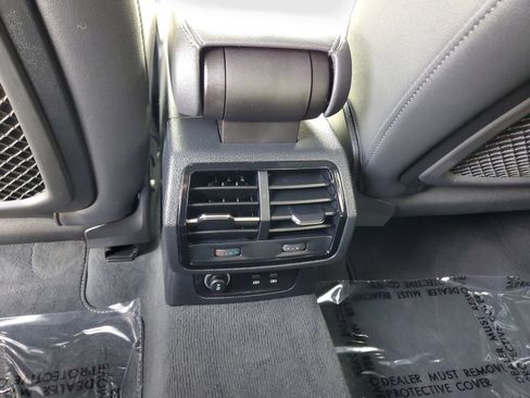 Used 2025 Audi Q3 2.0T Premium w/ Convenience Package image 13