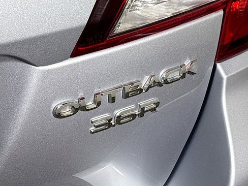 Used 2019 Subaru Outback 3.6R Limited w/ Popular Package #2 image 25