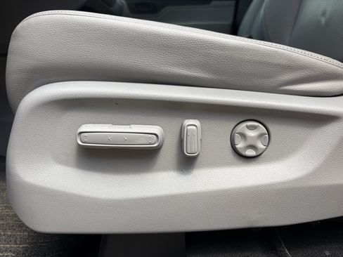 Certified 2024 Honda Odyssey EX-L image 26
