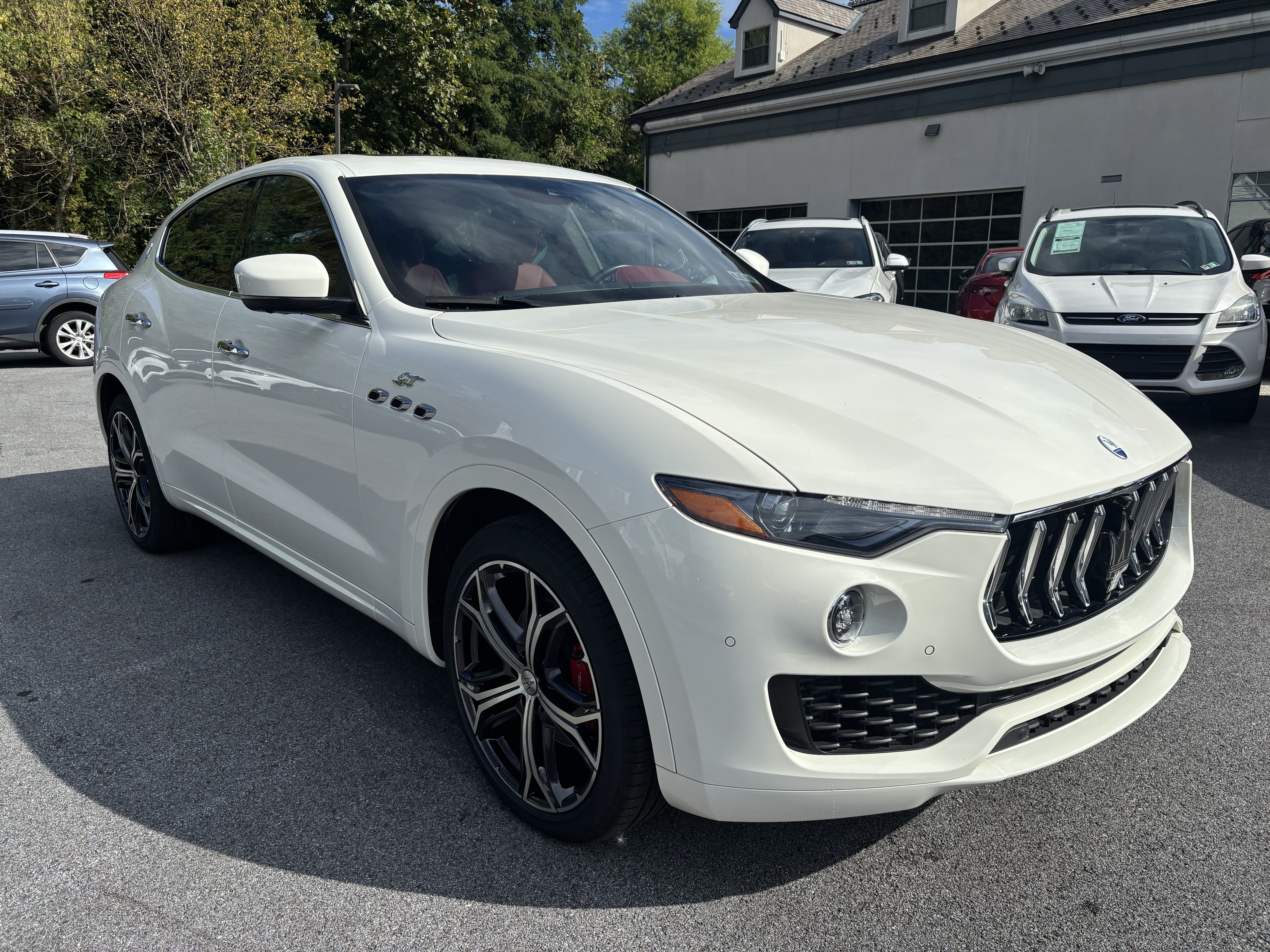 Used 2023 Maserati Levante GT AWD/4WD image 7