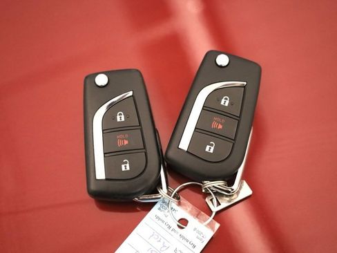 Certified 2024 Toyota RAV4 LE image 33