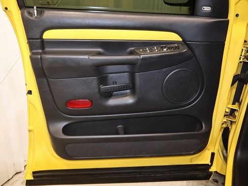 Used 2005 Dodge Ram 1500 Truck 2WD Quad Cab image 10