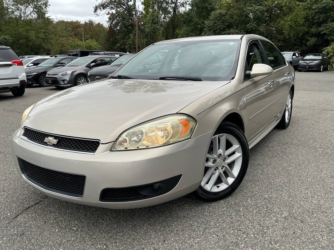 Used 2012 Chevrolet Impala LTZ FWD image 1