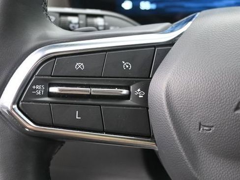 Used 2025 Chevrolet Equinox LT w/ Convenience Package II FWD image 16