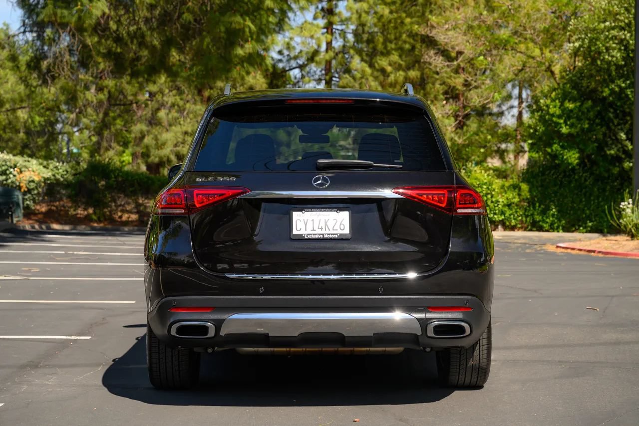 Used 2021 Mercedes-Benz GLE 350 w/ Premium Package image 4