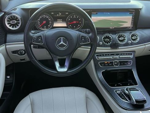Used 2018 Mercedes-Benz E 300 E 300 image 12