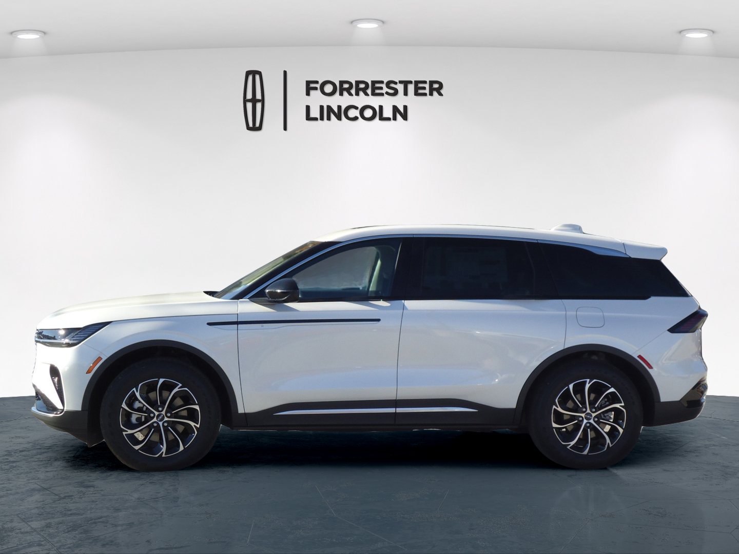 Used 2026 Lincoln Nautilus Premier w/ Equipment Group 102A AWD/4WD image 6