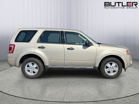 Used 2012 Ford Escape XLS FWD image 6