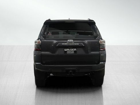 Used 2018 Toyota 4Runner SR5 image 4