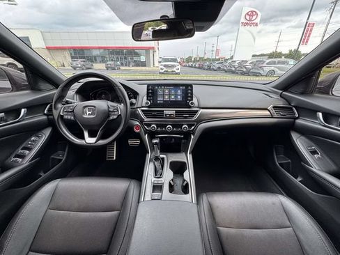 Used 2019 Honda Accord Sport image 9