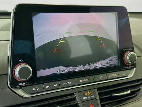 Used 2024 Nissan Altima 2.5 SV image 16