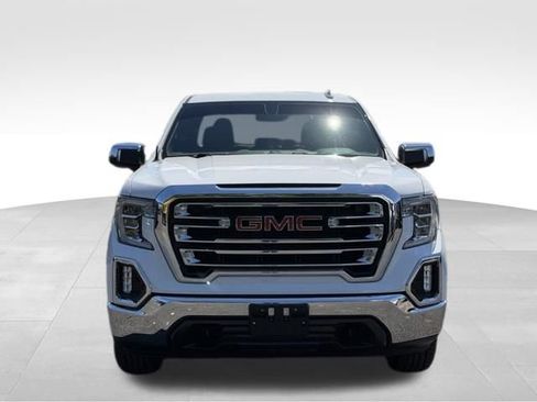 Used 2019 GMC Sierra 1500 SLT w/ X31 Off-Road Package AWD/4WD image 2