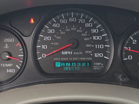 Used 2004 Chevrolet Impala LS w/ Preferred Equipment Group FWD image 14
