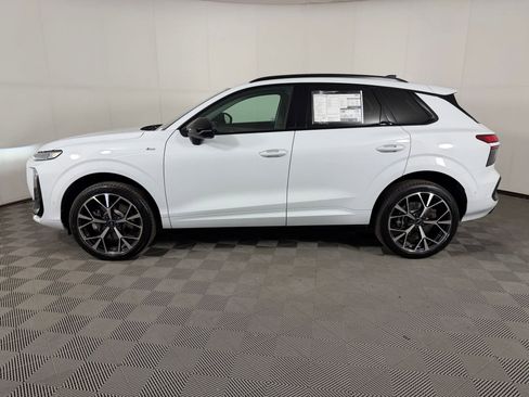 New 2026 Audi Q3 quattro 2.0T image 2
