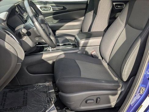 Used 2018 Nissan Pathfinder SV w/ Cargo Package image 15