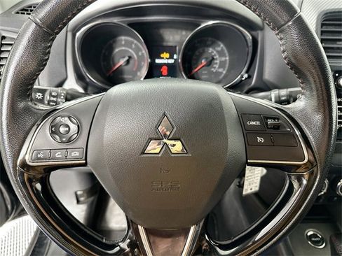 Used 2018 Mitsubishi Outlander Sport LE image 17