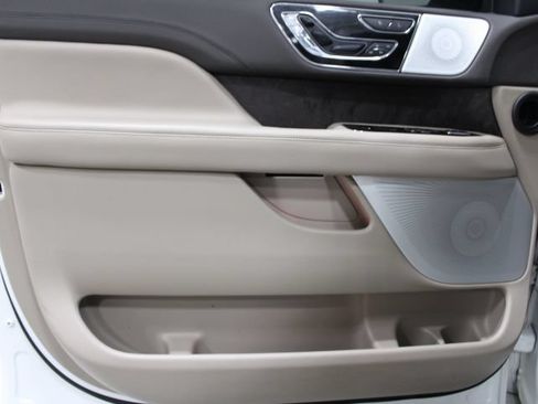 Used 2022 Lincoln Navigator L Reserve AWD/4WD image 20