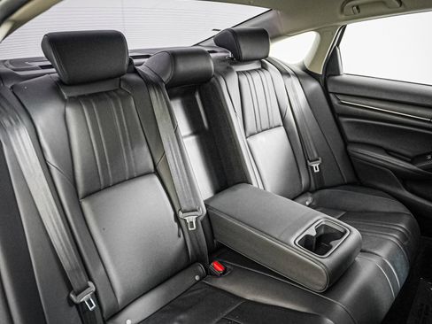 Used 2021 Honda Accord Sport Special Edition image 10
