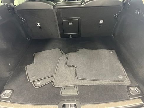 Used 2024 Volvo XC60 B5 Plus w/ Climate Package AWD/4WD image 9