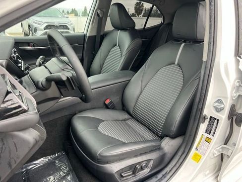 Certified 2023 Toyota Camry SE w/ Cold Weather Package image 13