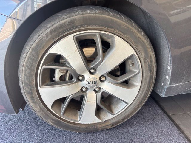 Used 2019 Kia Optima S w/ S Panoramic Sunroof Package FWD image 2