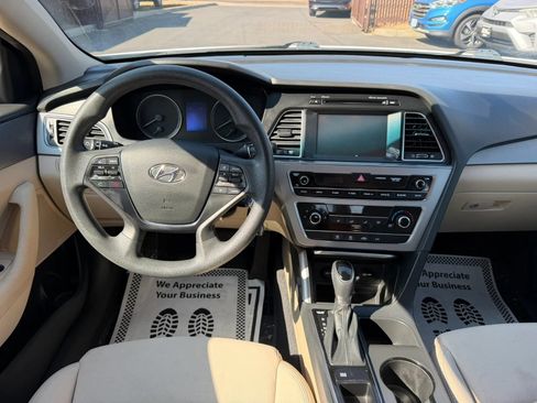 Used 2016 Hyundai Sonata SE w/ Cargo Package FWD image 15