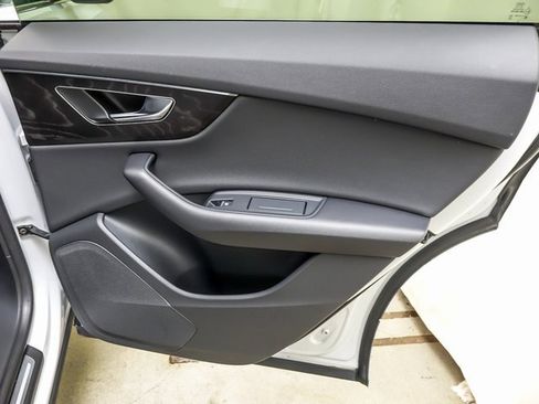 Used 2023 Audi Q8 Premium w/ Convenience Package image 35