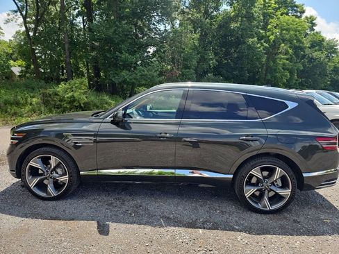 Used 2025 Genesis GV80 2.5T Prestige AWD/4WD image 9
