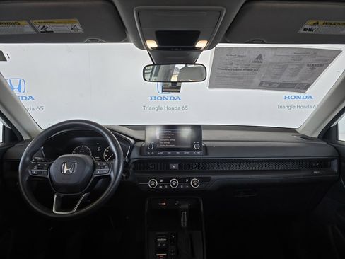 Used 2023 Honda CR-V LX image 6