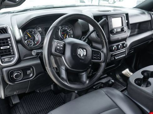 Used 2022 RAM 5500 Tradesman w/ Chrome Appearance Group AWD/4WD image 25
