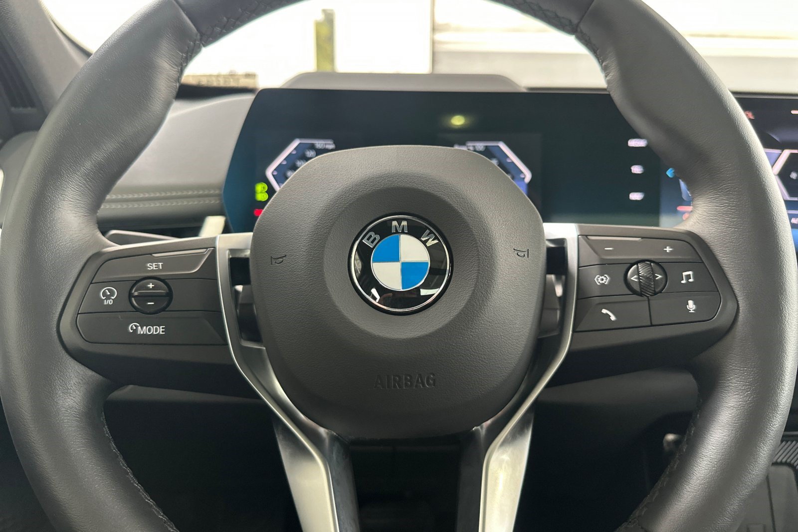 Used 2025 BMW X1 xDrive28i AWD/4WD image 30