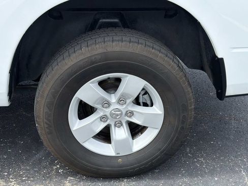 Used 2022 RAM 1500 Tradesman w/ Chrome Appearance Group RWD image 11