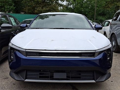 New 2025 Kia K4 EX image 2