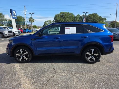 Used 2022 Kia Sorento S w/ Panoramic Sunroof Package FWD image 7