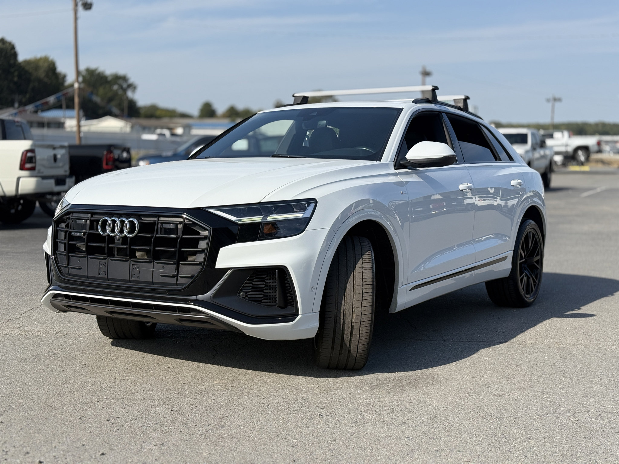 Used 2022 Audi Q8 Premium Plus AWD/4WD image 3