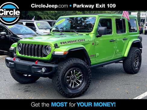 Certified 2025 Jeep Wrangler Unlimited Rubicon AWD/4WD image 1