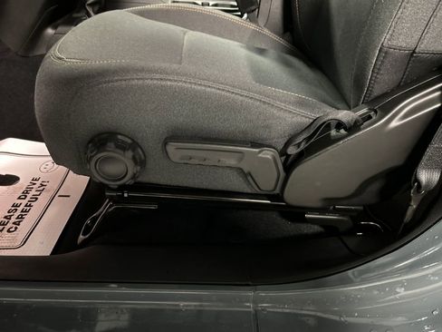 Used 2025 Jeep Wrangler Unlimited Sahara w/ Safety Group image 13