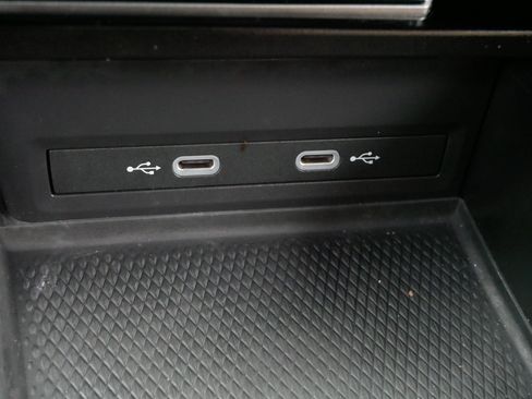 Certified 2024 Volkswagen Atlas Cross Sport SEL AWD/4WD image 32