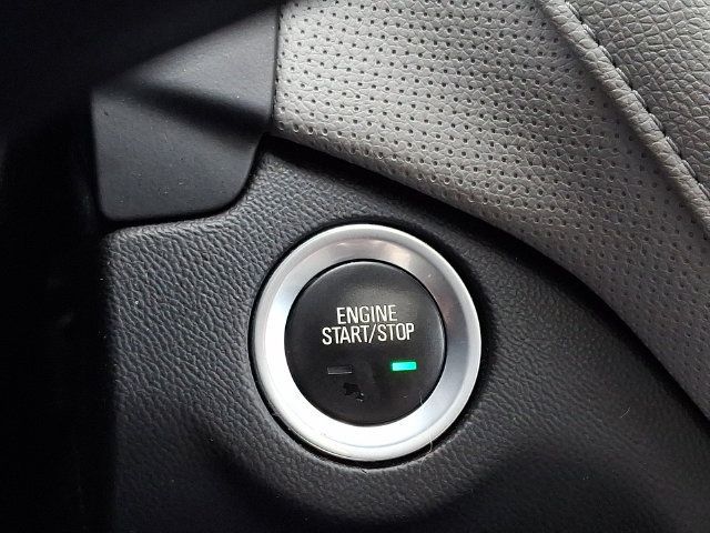 Used 2018 Chevrolet Equinox Premier FWD image 24