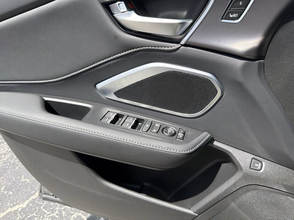 New 2026 Acura RDX SH-AWD image 23