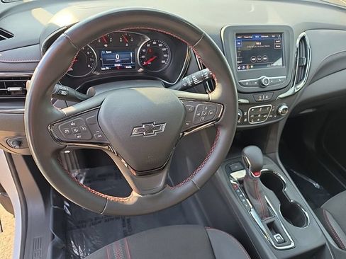 Used 2023 Chevrolet Equinox RS AWD/4WD image 9