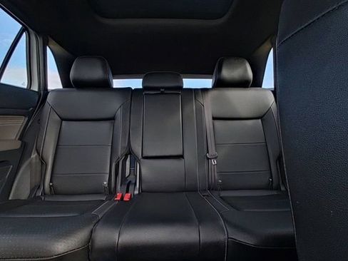 Used 2021 Volkswagen Atlas Cross Sport SEL image 29