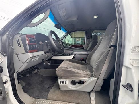 Used 2006 Ford F350 Lariat AWD/4WD image 15