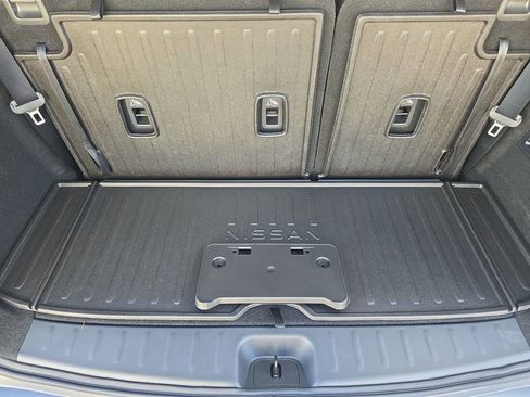 New 2026 Nissan Pathfinder Platinum AWD/4WD image 12