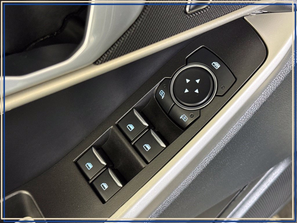 Used 2023 Ford Explorer XLT w/ Equipment Group 202A AWD/4WD image 28