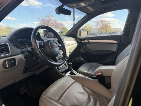 Used 2016 Audi Q3 2.0T Prestige w/ Prestige Package image 8