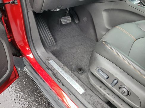 Certified 2024 Chevrolet Equinox Premier FWD image 23